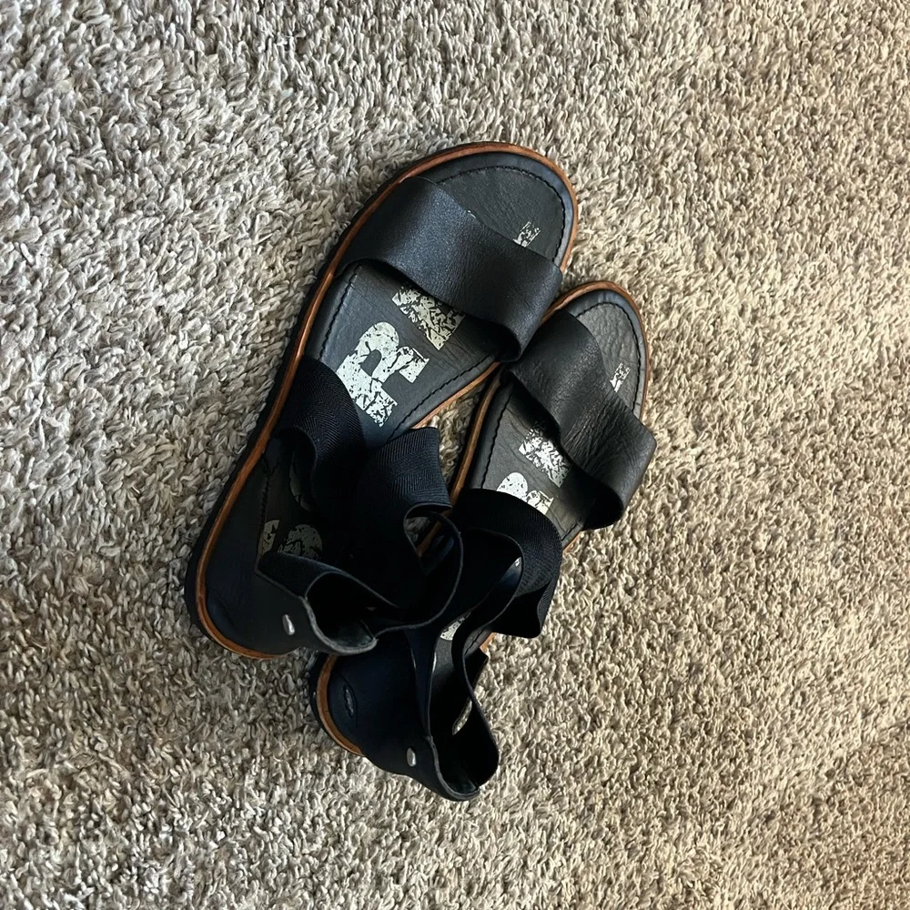 Sorel sandals - Picture 5 of 6